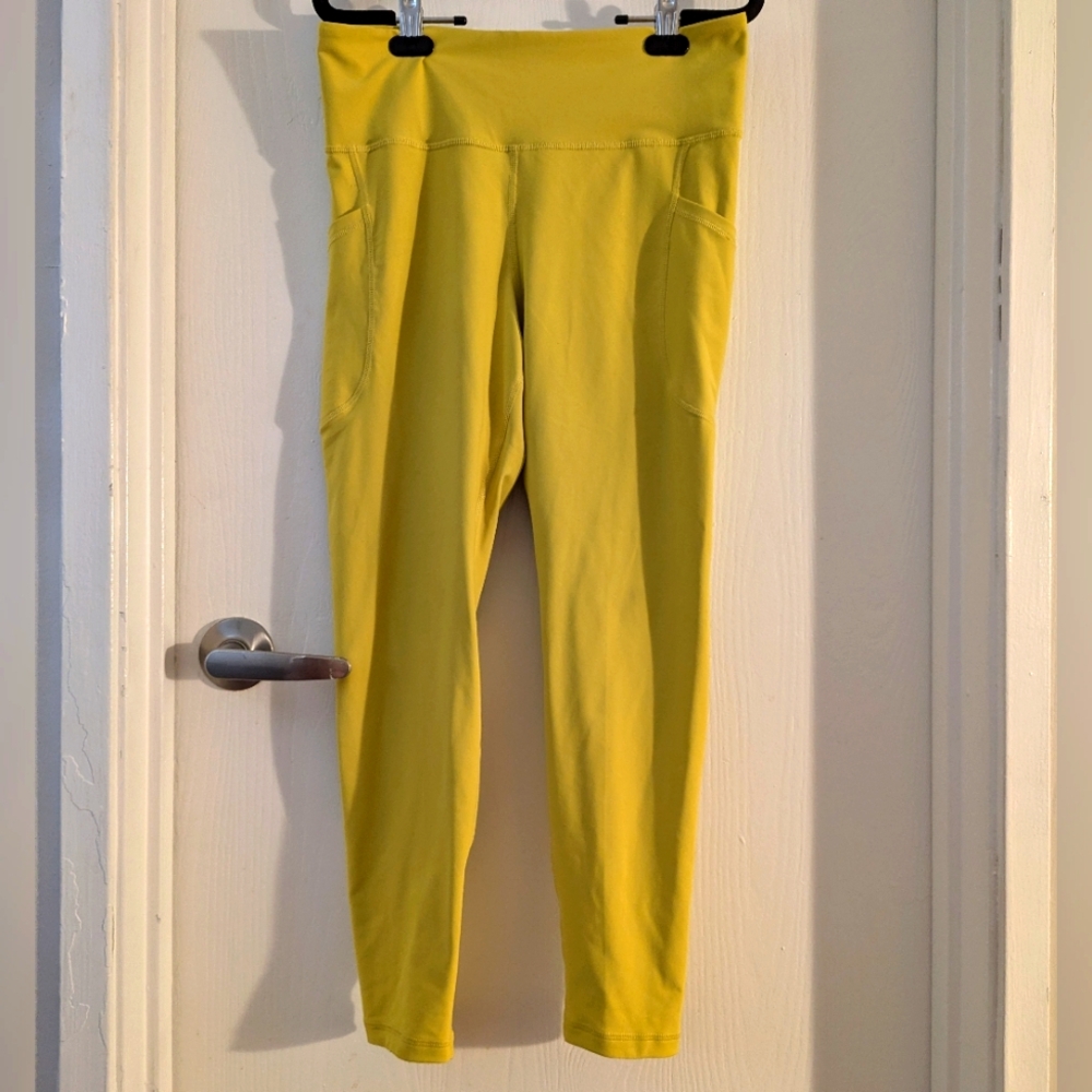 NWOT Old Navy Active high rise leggings